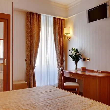 Pensionat Residenza Romacentro 4*
