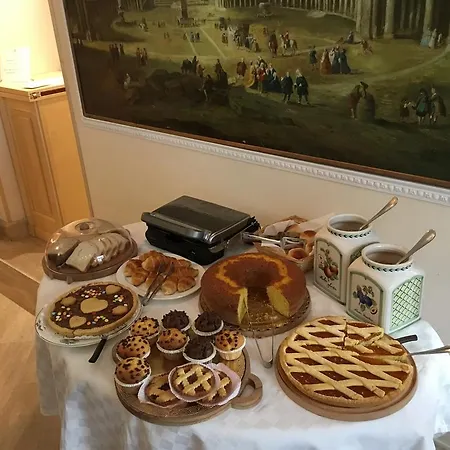 Konukevi Residenza Romacentro 4*