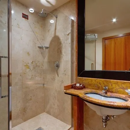 Πανσιόν Residenza Romacentro 4*