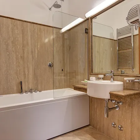 Residenza Romacentro Πανσιόν