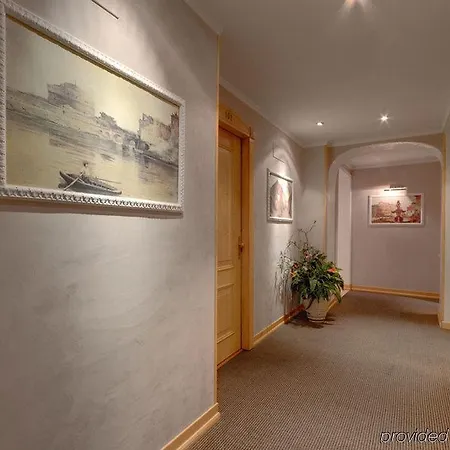 Residenza Romacentro 3*
