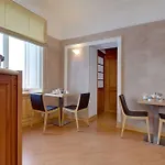 Residenza Romacentro 4*