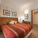Residenza Romacentro 4*